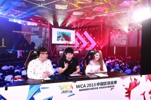 起威胁性的 起威胁性的