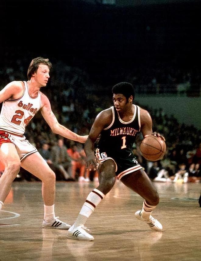 在进攻端 在进攻端