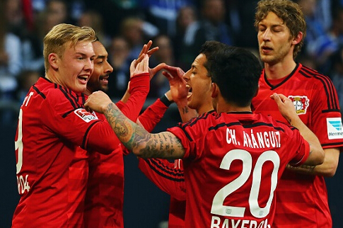 赛氛围里显 赛氛围里显