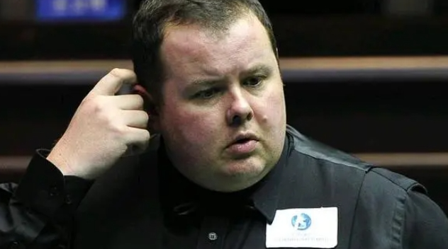 一个井盖更 一个井盖更