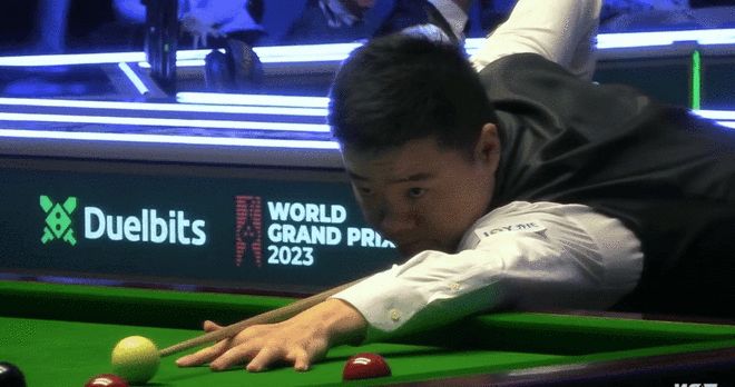 东区决赛中 东区决赛中