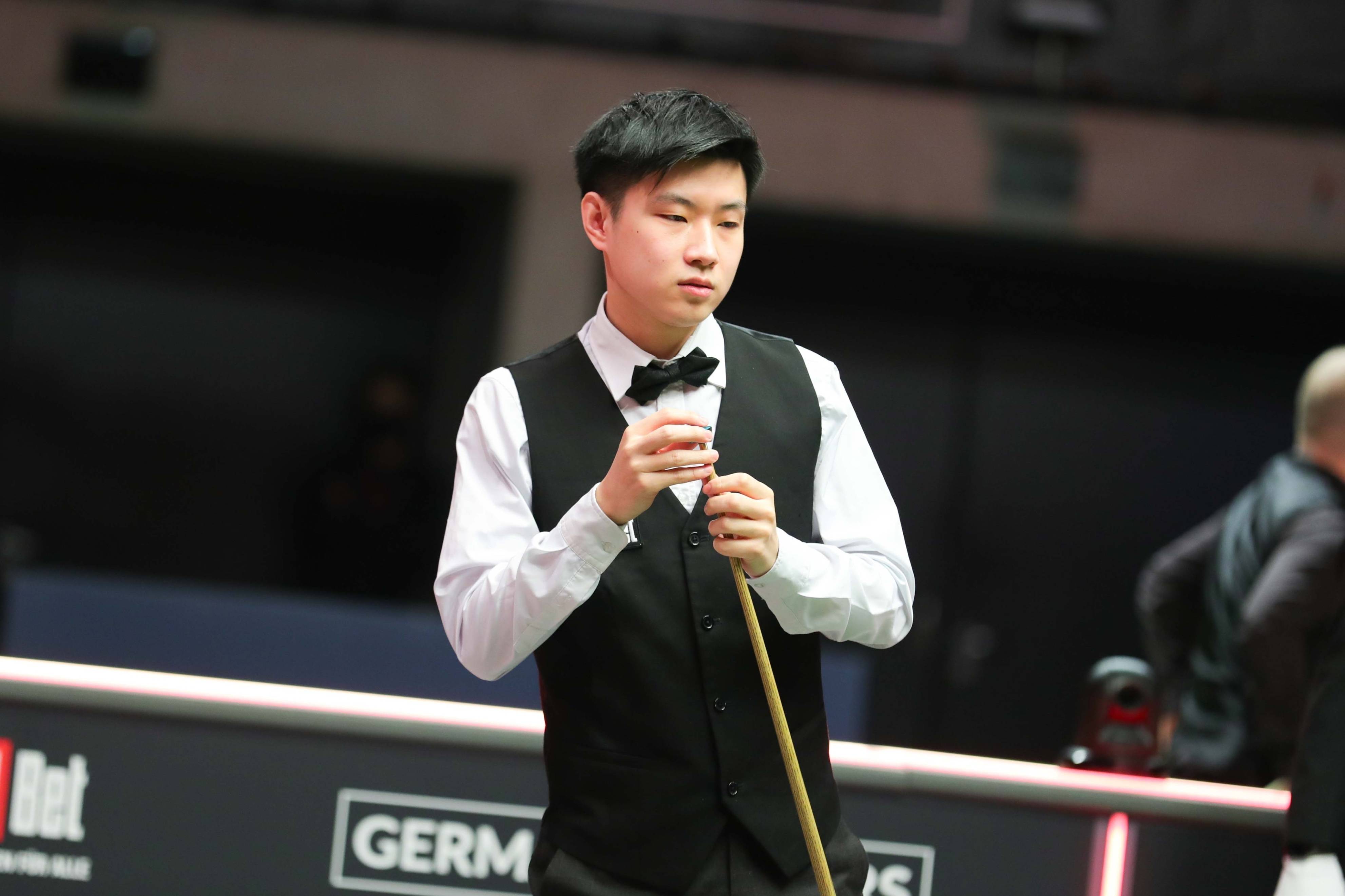 面临膝盖 面临膝盖